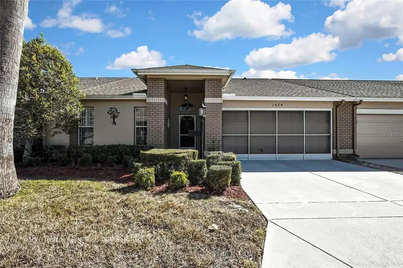 1424 Pinewood Hills Ct, FL