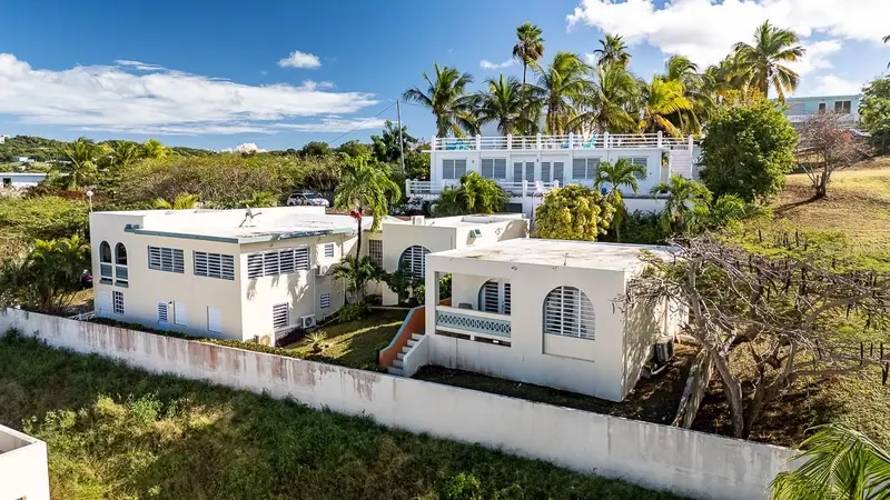 327 Bravos, PR