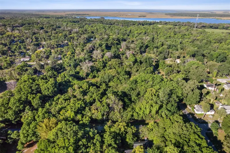 Lot 15 Quebec Ave, FL