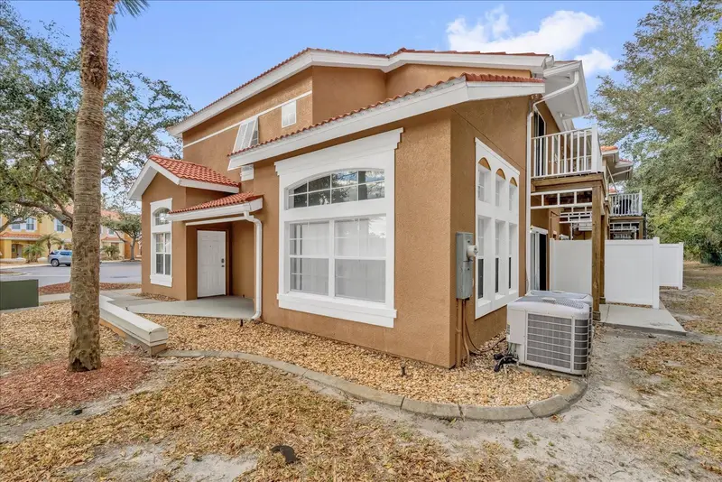 1001 Park Ridge Cir, FL
