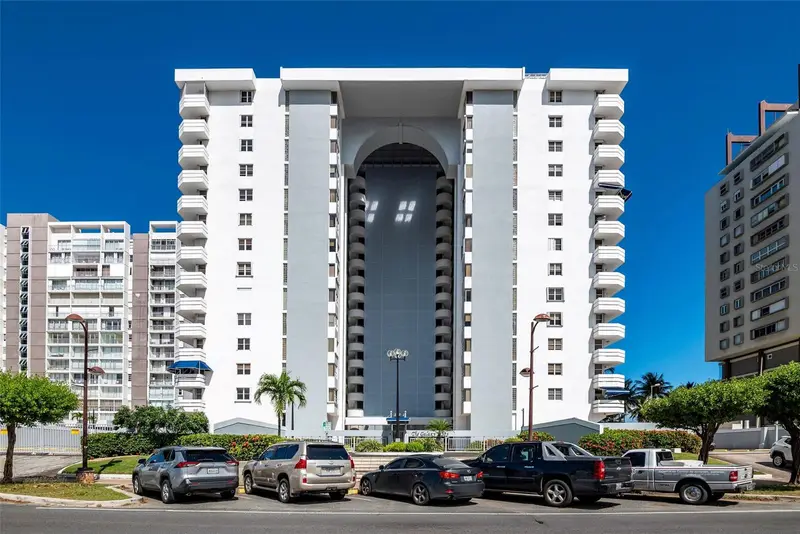 3205 Isla Verde Ave #603, PR