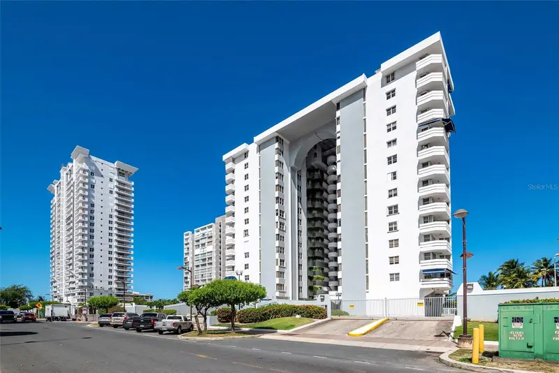 3205 Isla Verde Ave #603, PR