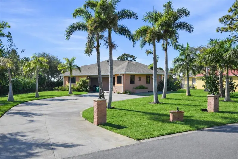 1710 Parker Dr, FL