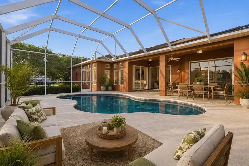 915 Vista Verde Ln, FL
