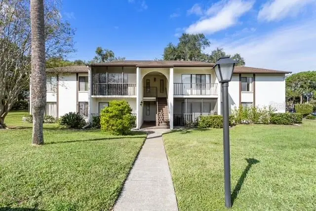 2522 Pine Ridge Way S #D2, FL