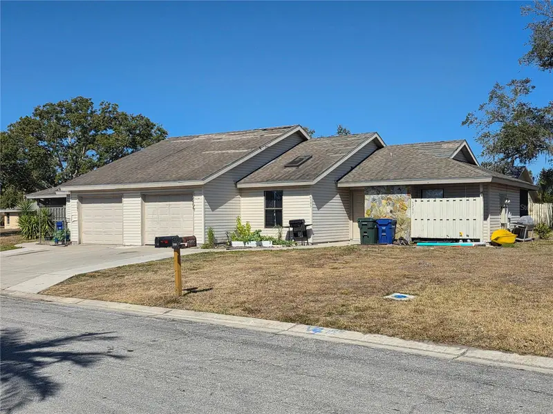 6201-6205 Draw Ln, FL