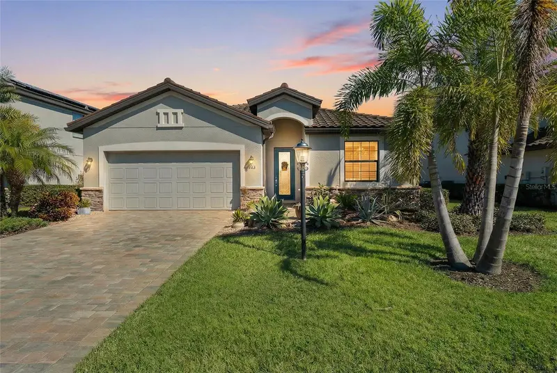 17233 Blue Ridge Pl, FL