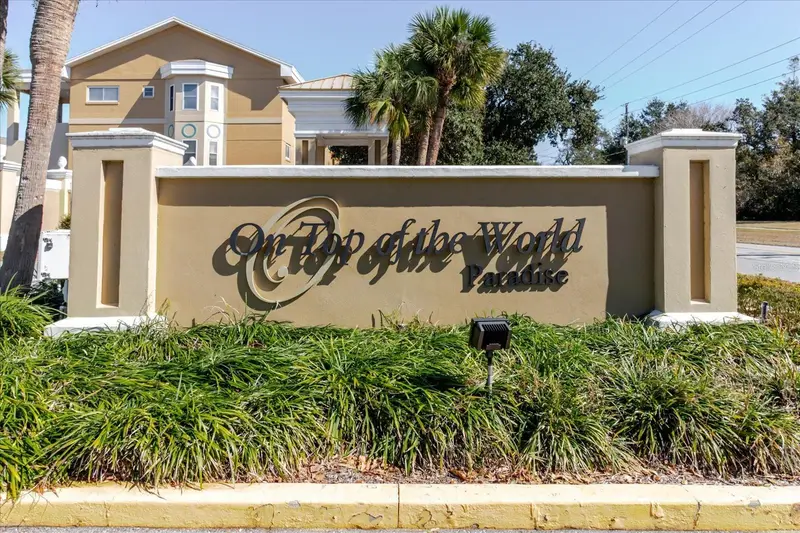 2209 Utopian Dr E #207, FL