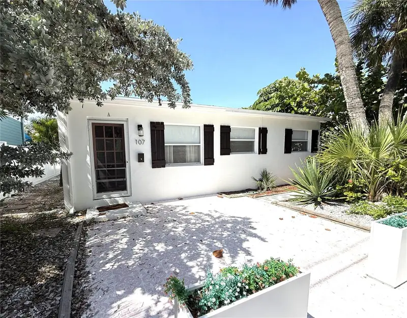 107 4th Ave, FL