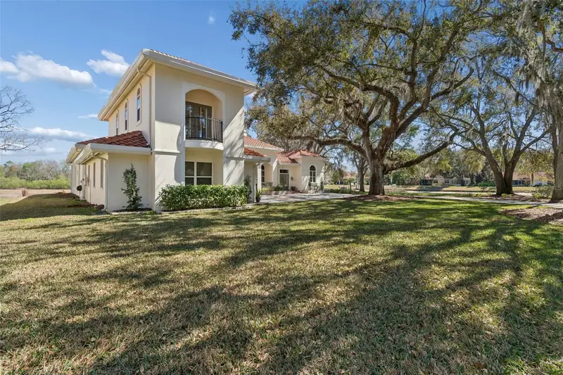 5212 Golf Links Blvd, FL