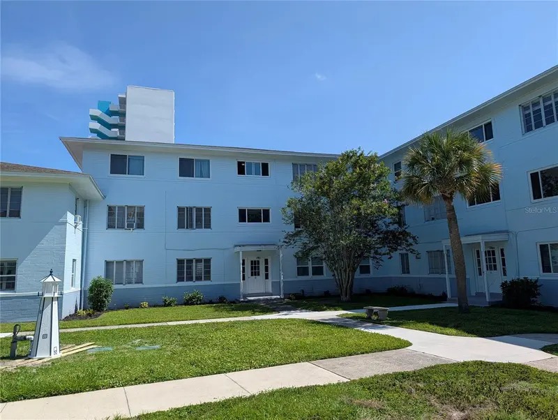 500 S Beach St #C1, FL