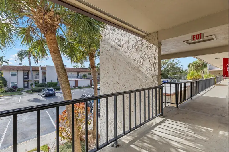 2750 E Bay Dr #15e, FL
