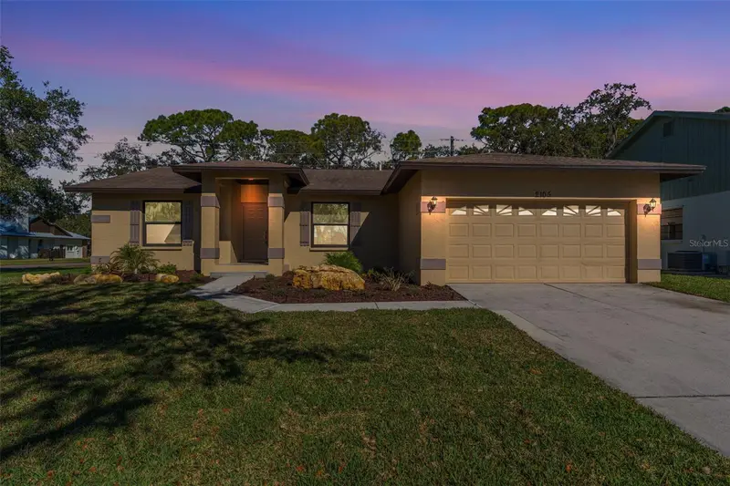 2105 Cork Oak St, FL