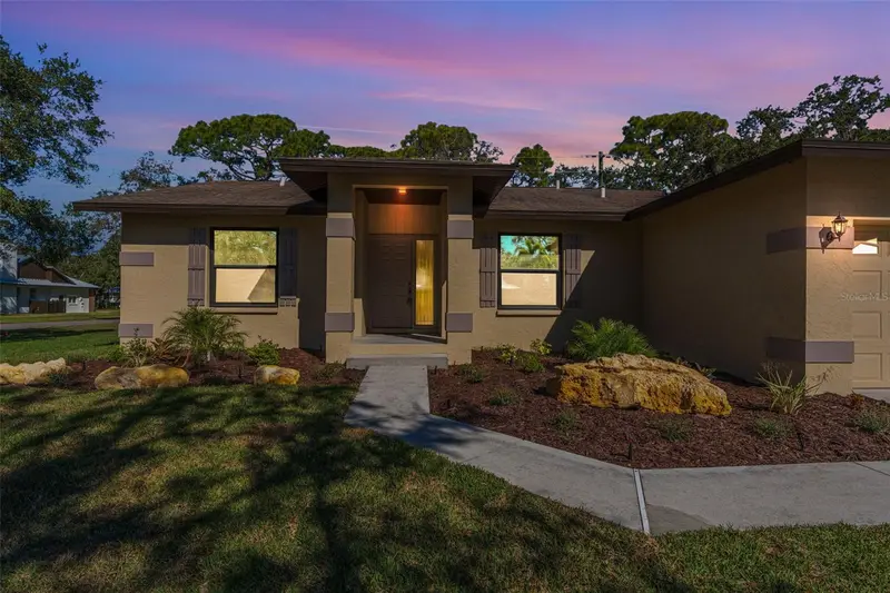 2105 Cork Oak St, FL