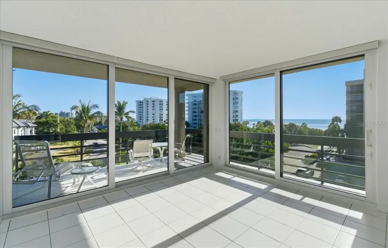 1065 Gulf Of Mexico Dr #305, FL