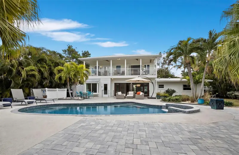 635 Marbury Ln, FL