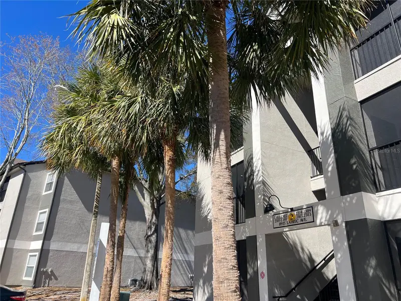 8915 Latrec Ave #2201, FL