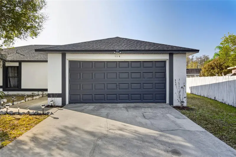 114 Dundee Ln, FL