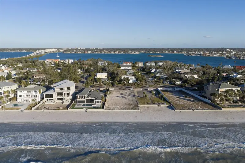 620 Gulf Blvd, FL