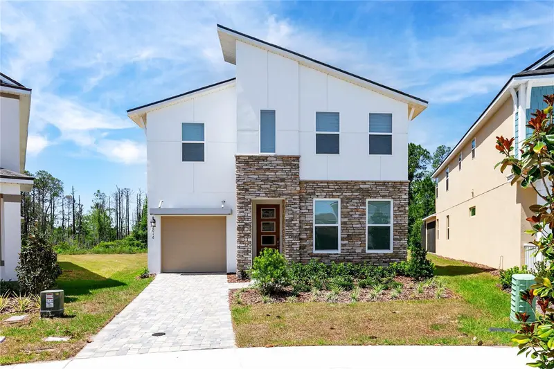 2016 Fleming Mist Pl, FL