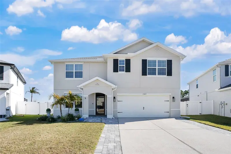 15823 High Bell Pl, FL