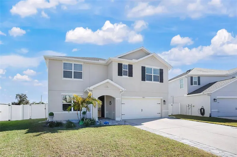 15823 High Bell Pl, FL