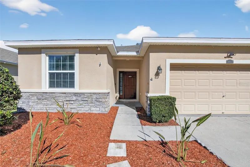 2819 Holly Bluff Ct, FL