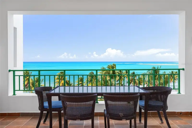 9000 Rio Mar #263, PR