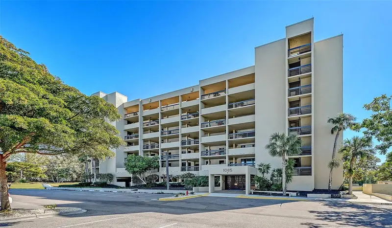 1085 Gulf Of Mexico Dr #205, FL