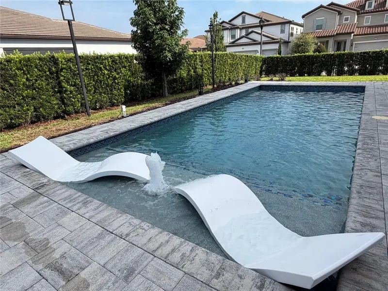 8024 Leaf Grove Circle Cir, FL