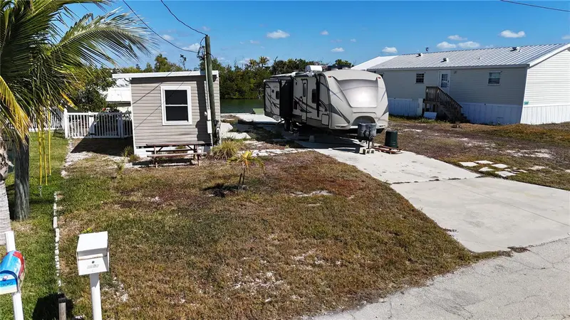 3900 Royal Palm Dr, FL
