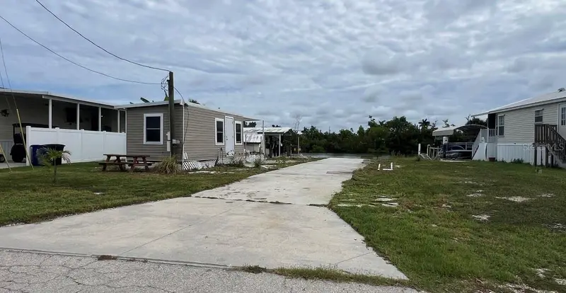 3900 Royal Palm Dr, FL