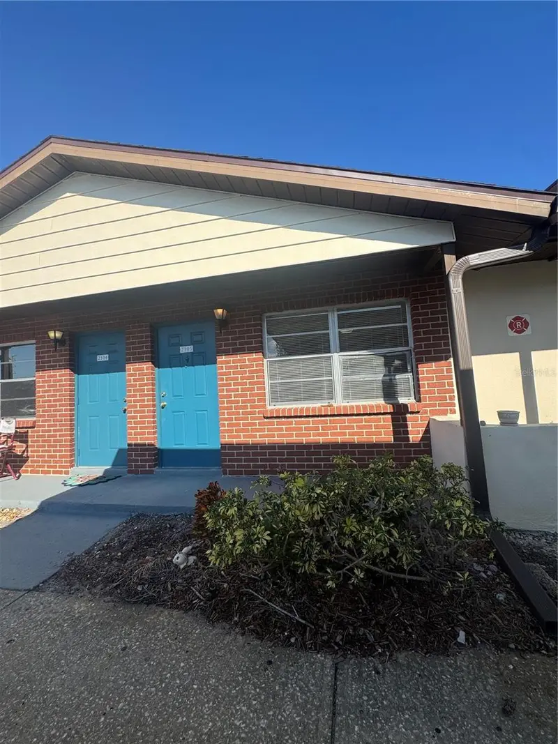 24862 Us Highway 19 N #2105, FL