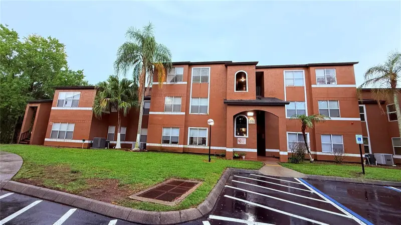 Venetian Place listing