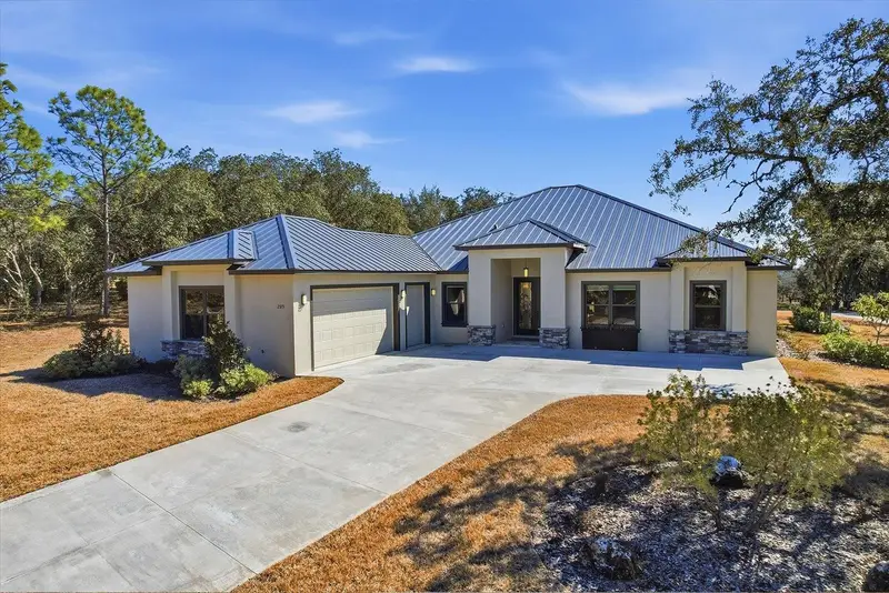 2815 N Prestwick Way, FL