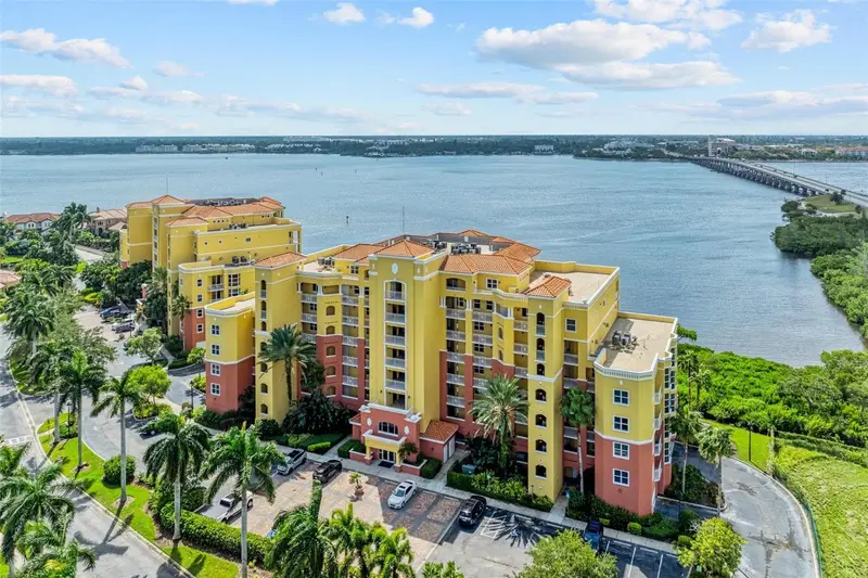 611 Riviera Dunes Way #304, FL