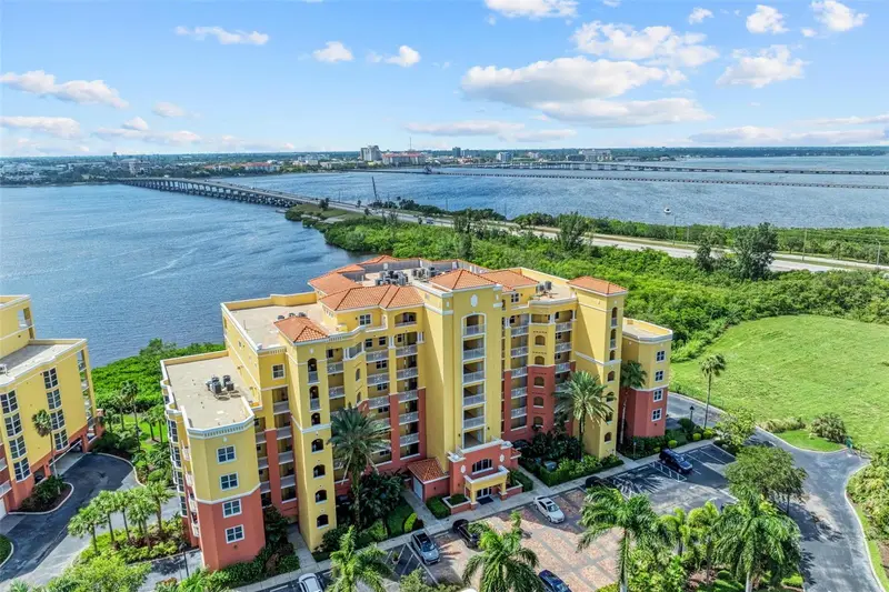 611 Riviera Dunes Way #304, FL