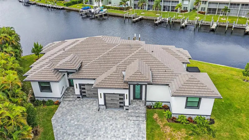 1327 Wesley Drive, FL