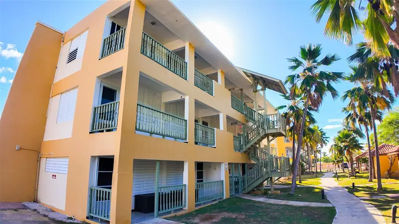 Edif. B Cond. Playas Del Caribe Resort #B101, PR