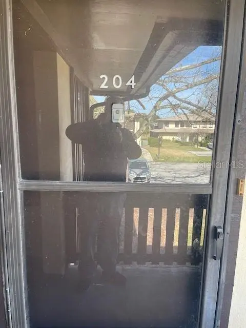 48 Club House Dr #204, FL