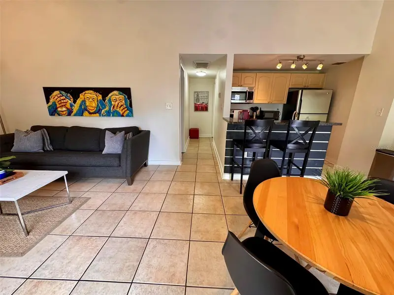 5810 N Suwanee Ave, FL