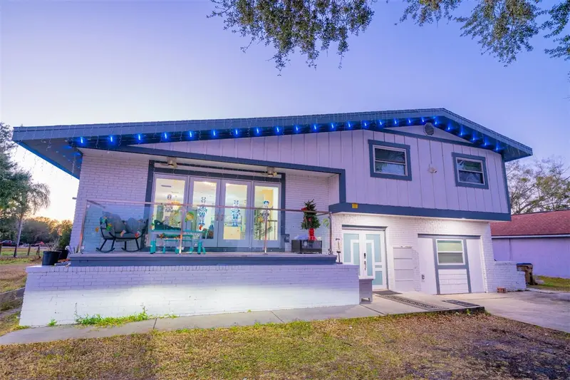 2932 Larson St, FL