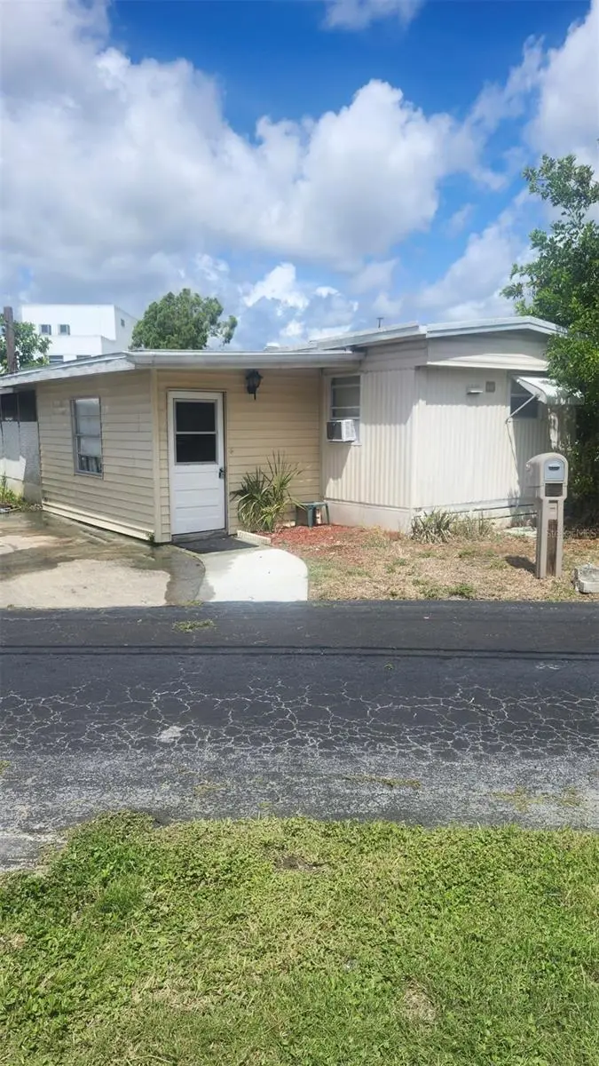 6720 Park Blvd N #37, FL