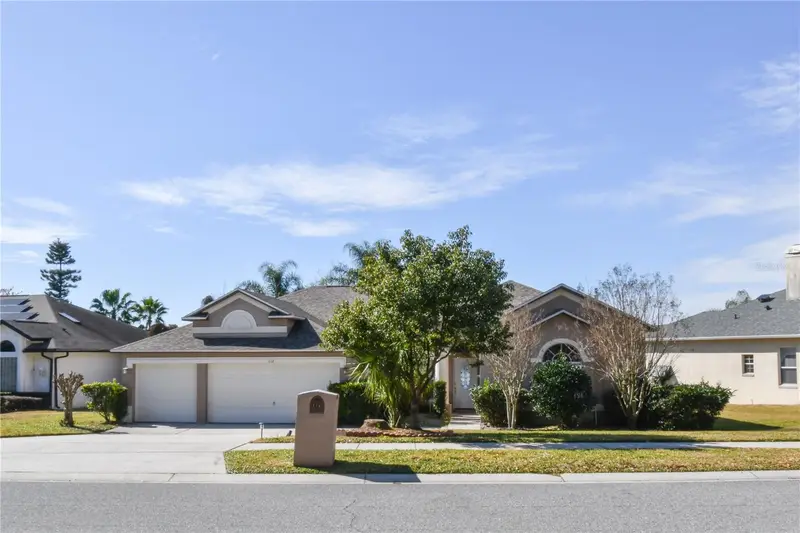112 Olympus Dr, FL