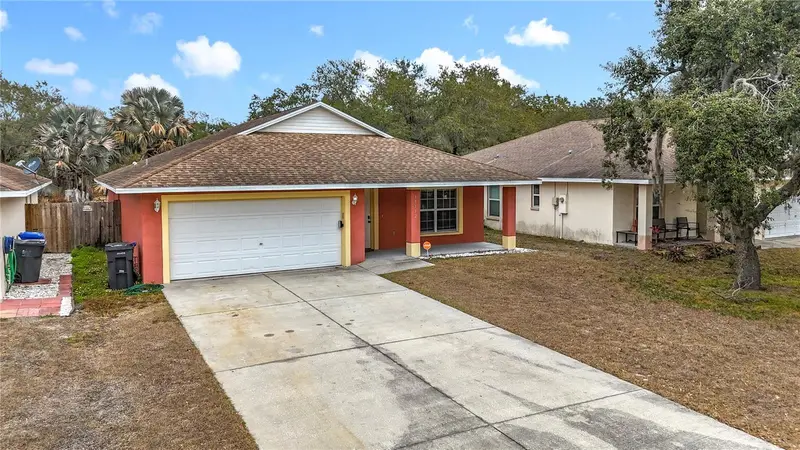 11112 Hidden Breeze Dr, FL