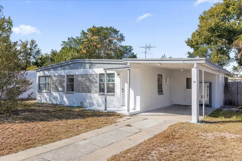 920 Hacienda Ct, FL
