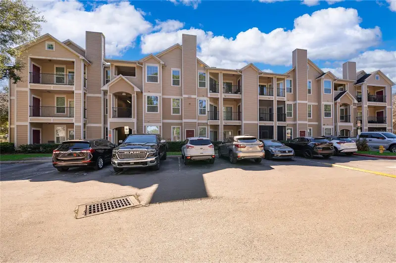 2015 Erving Cir #201, FL