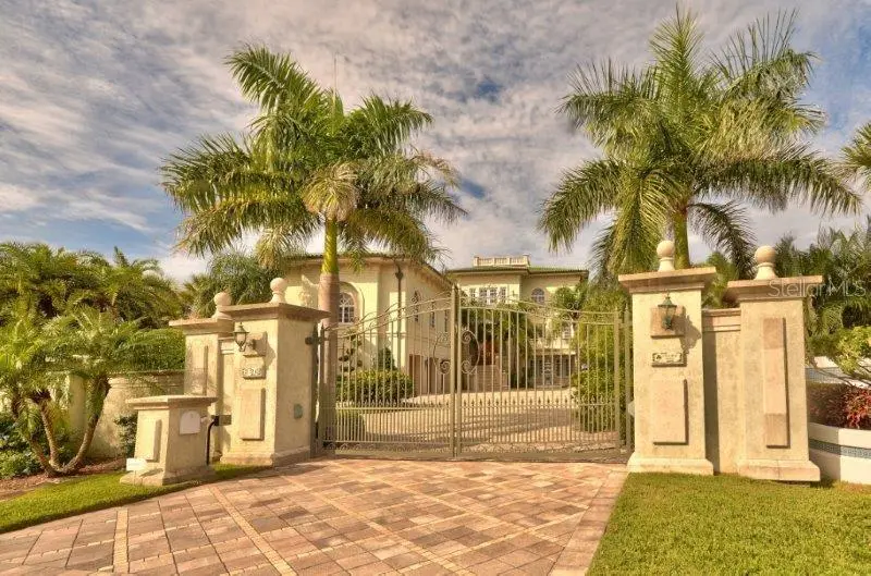 220 Gulf Blvd #8, FL