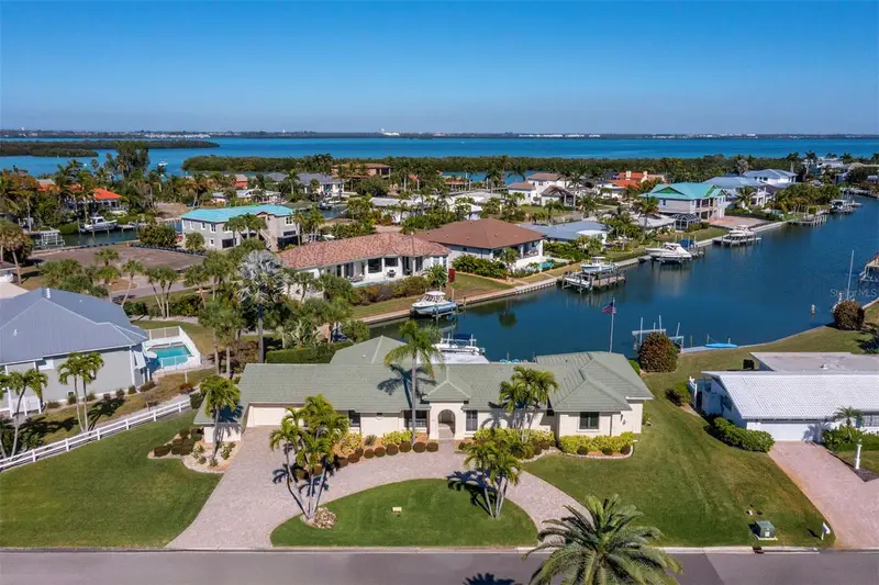 5970 Emerald Harbor Dr, FL