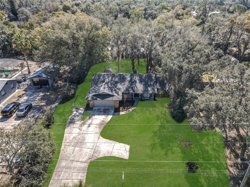 131 E Highbanks Rd, FL